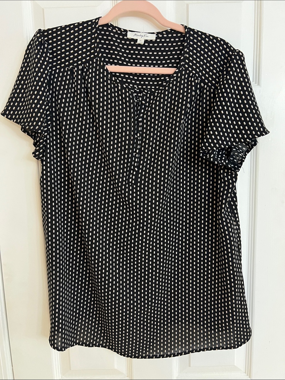 Women's Black Dot Tie-Neck Short Sleeve Blouse